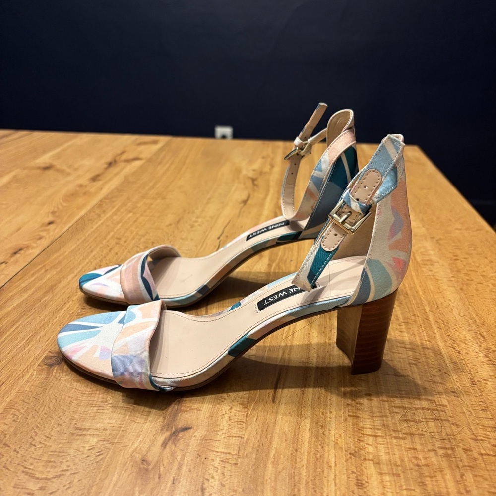Nine West Dempsey Platform Sandals Colorful Fabric Block Heel Women’s 7.5